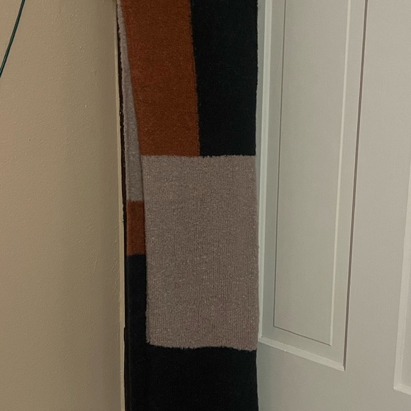 Bickley t Mitchell Wool & Alpaca And Other Blend Materials Scarf - Picture 4 of 9